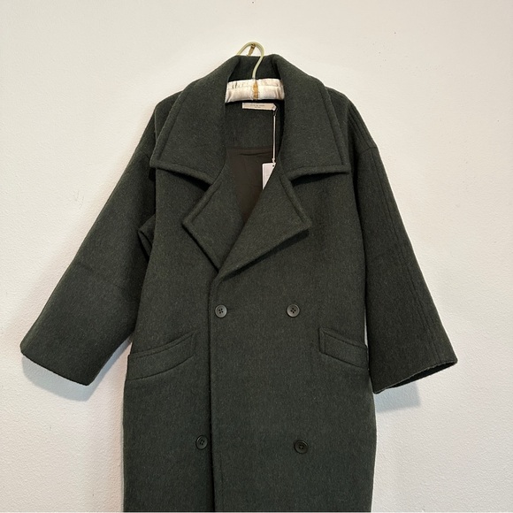 7115 by Szeki Oversized Wool Coat - Picture 3 of 16